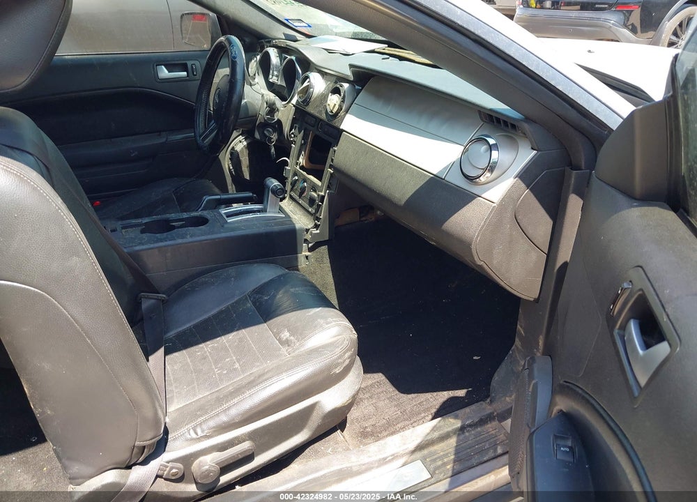 2006 FORD MUSTANG GT VIN: 1ZVFT82H765125783