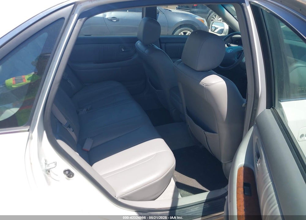 2002 TOYOTA AVALON VIN: 4T1BF28B72U207503