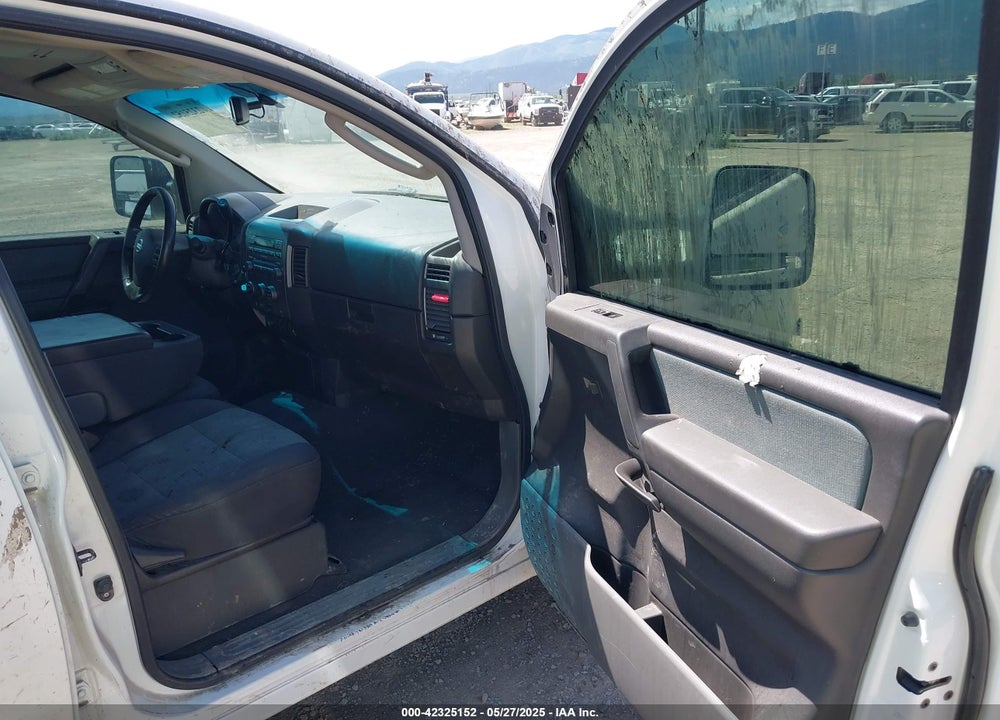 2007 NISSAN TITAN VIN: 1N6AA07B27N214751
