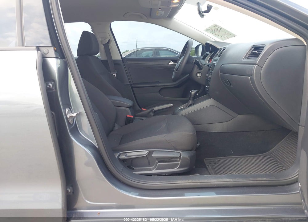 2015 VOLKSWAGEN JETTA VIN: 3VW2K7AJ5FM276681