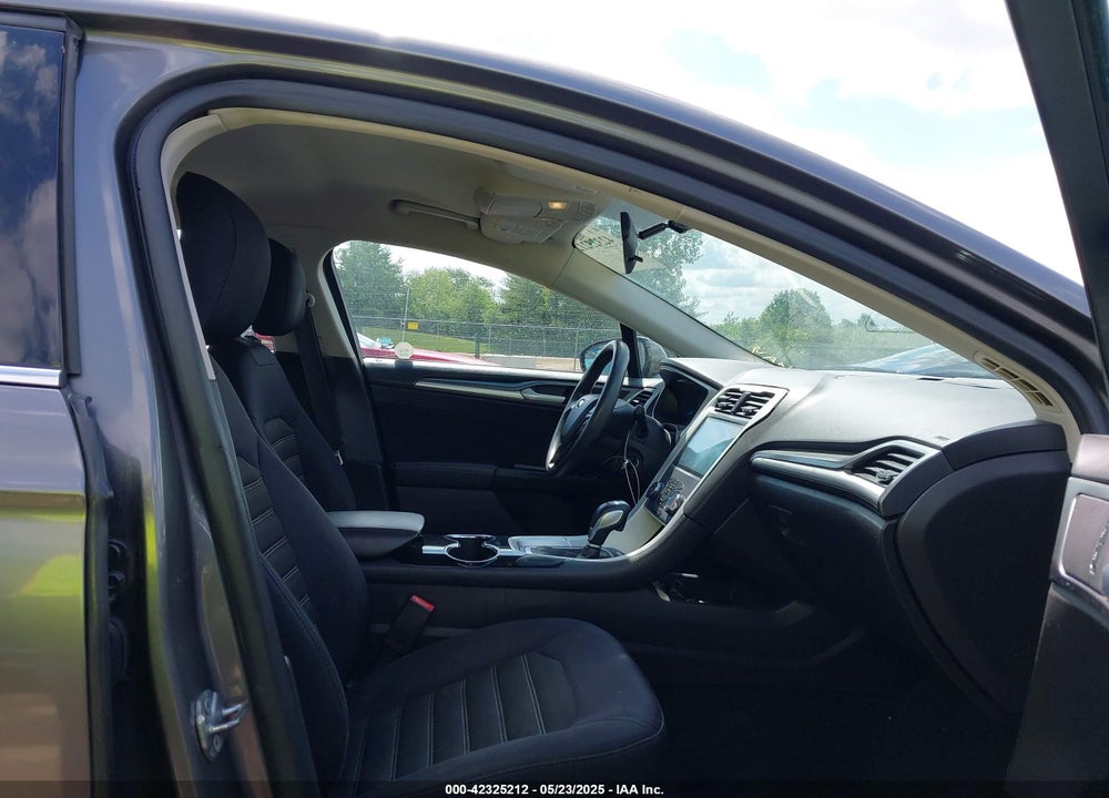 2014 FORD FUSION SE VIN: 1FA6P0H74E5376840