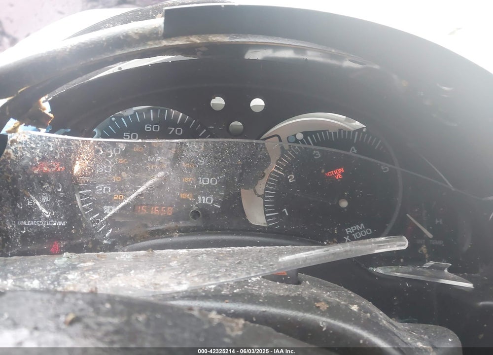 1998 SATURN SL VIN: 1G8ZF5283WZ317646