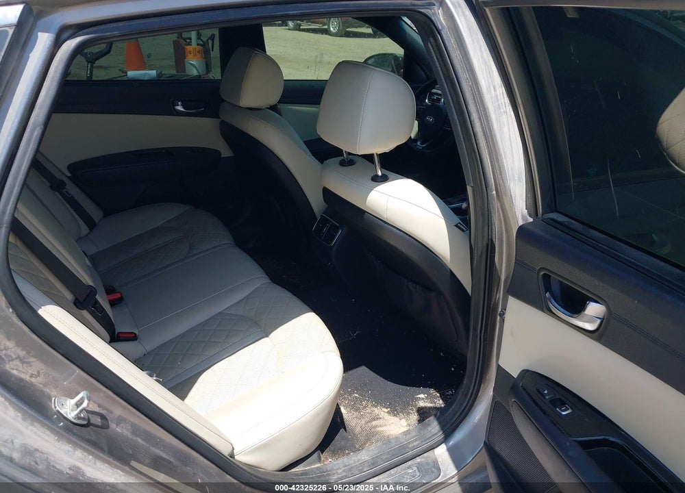 2016 KIA OPTIMA VIN: 5XXGV4L23GG085106