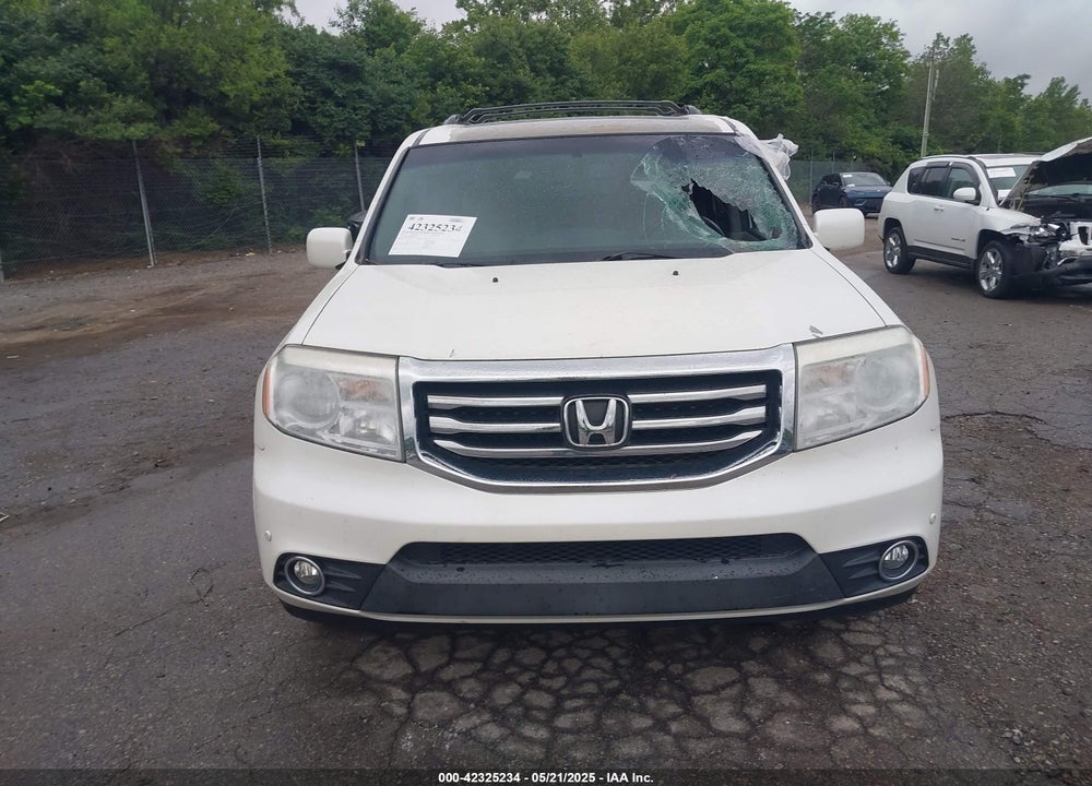 2014 HONDA PILOT VIN: 5FNYF4H95EB010298