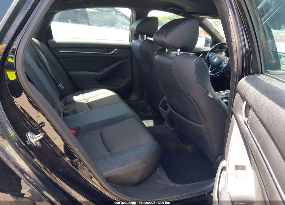 2018 HONDA ACCORD VIN: 1HGCV1F3XJA144741