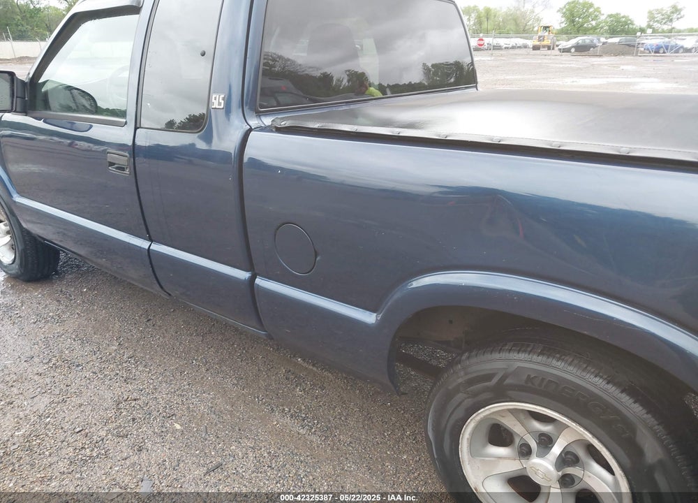 2003 GMC SONOMA SLS VIN: 1GTCS19H738116064