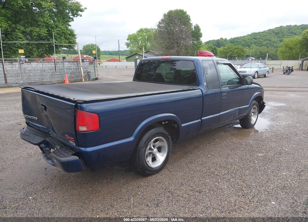 2003 GMC SONOMA SLS VIN: 1GTCS19H738116064