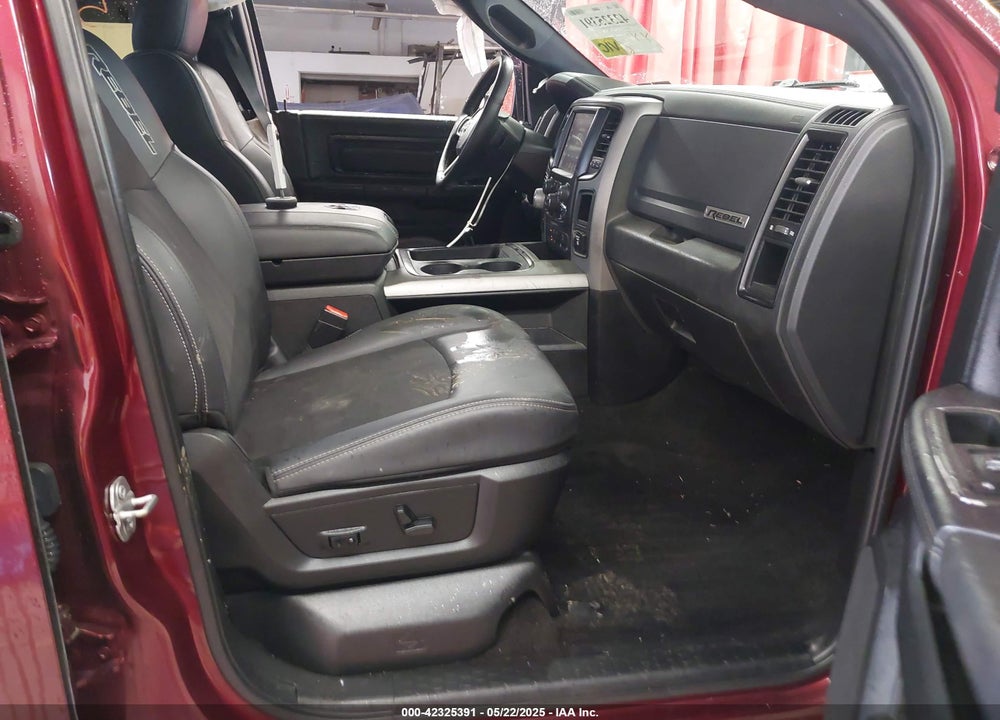 2017 RAM 1500 VIN: 1C6RR7YT8HS758860