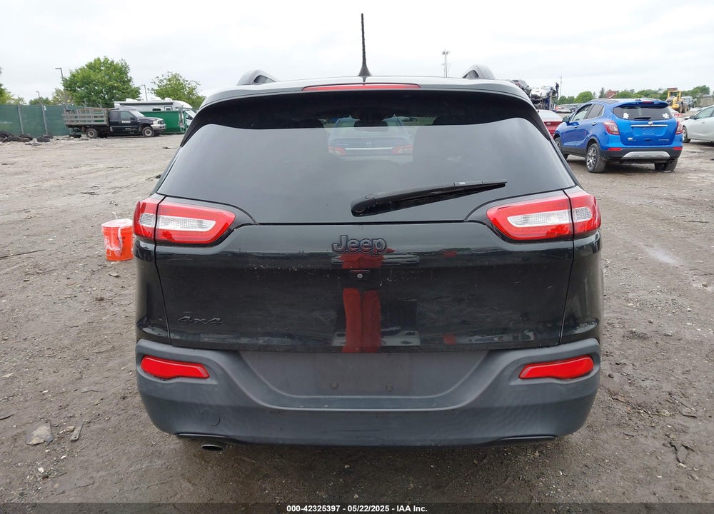 2015 JEEP CHEROKEE VIN: 1C4PJMCB9FW792395