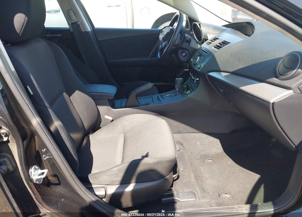 2013 MAZDA 3 I SPORT VIN: JM1BL1UP5D1785371