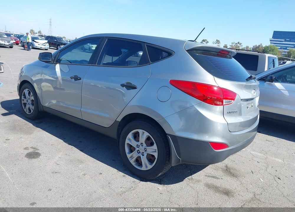 2010 HYUNDAI TUCSON VIN: KM8JT3AC9AU097548