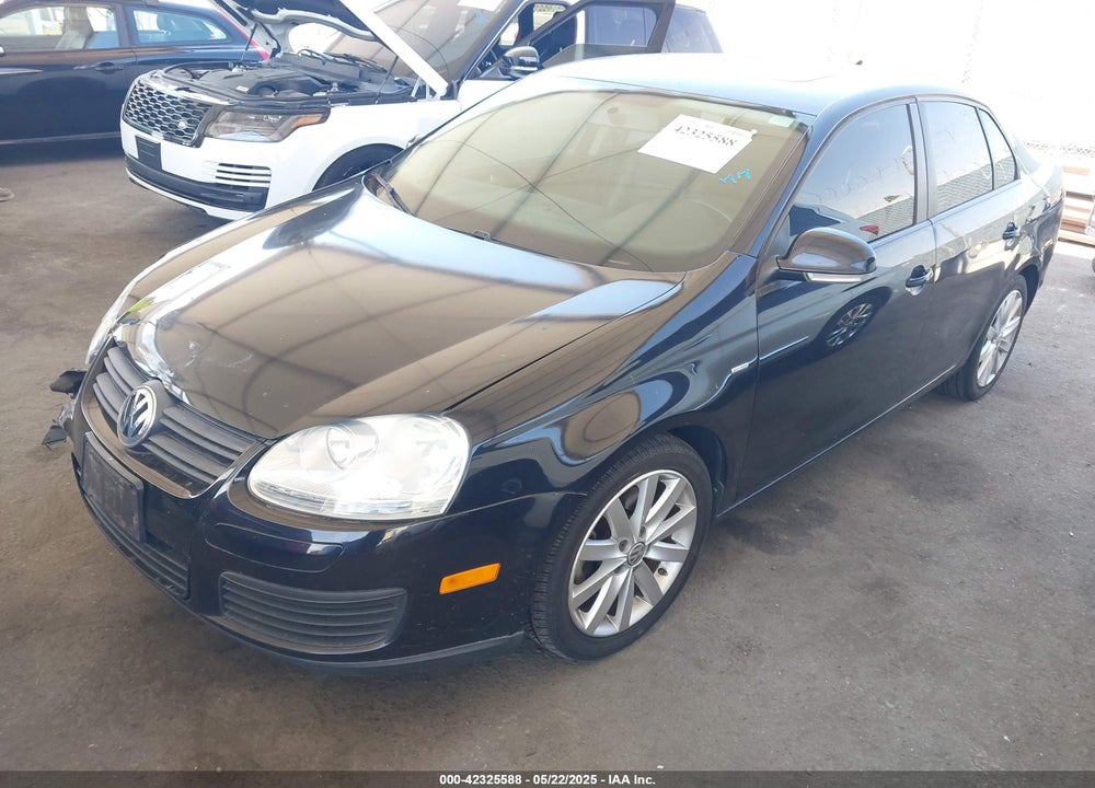 2010 VOLKSWAGEN JETTA VIN: 3VWRA7AJ1AM095491