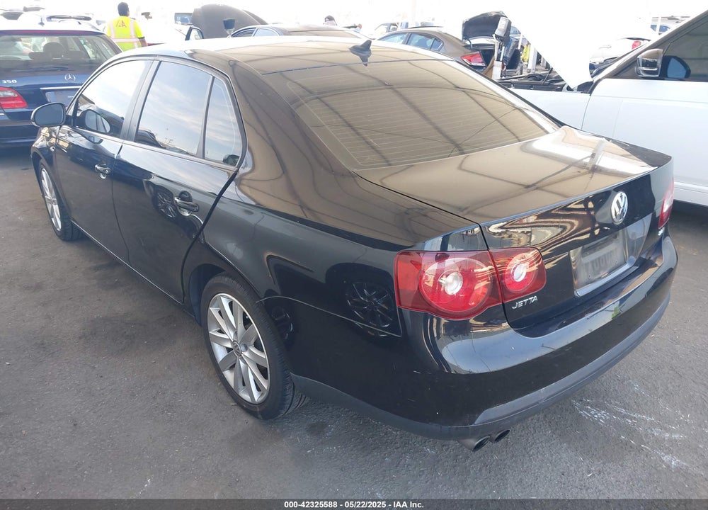2010 VOLKSWAGEN JETTA VIN: 3VWRA7AJ1AM095491