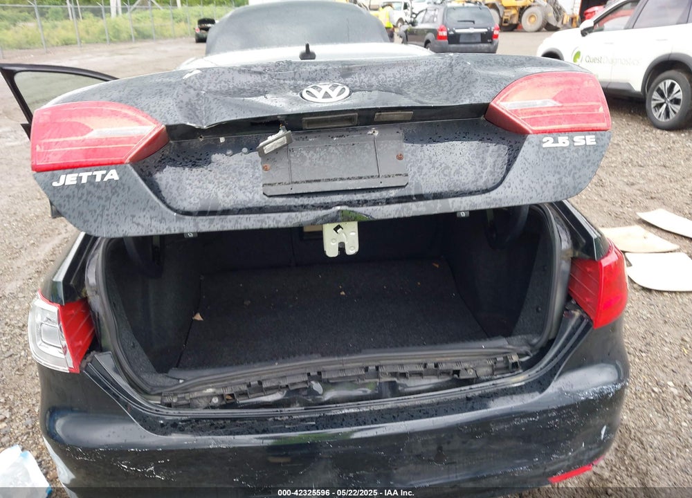 2013 VOLKSWAGEN JETTA VIN: 3VWDP7AJXDM289031