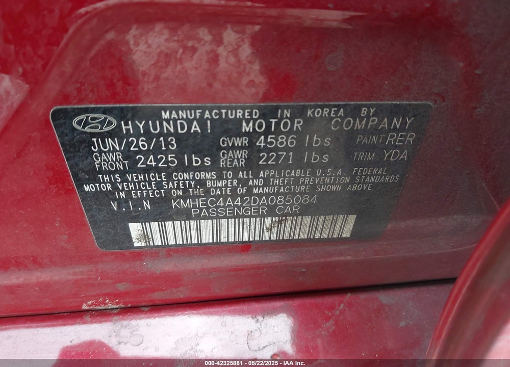 2013 HYUNDAI SONATA HYBRID VIN: KMHEC4A42DA085084