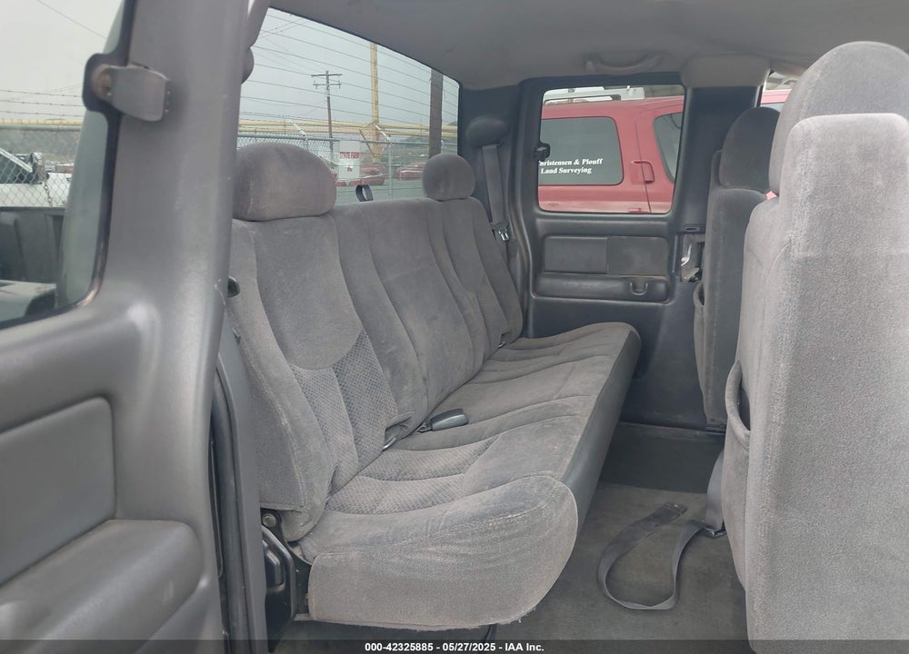 2005 CHEVROLET SILVERADO 1500 LS VIN: 2GCEC19V051129059