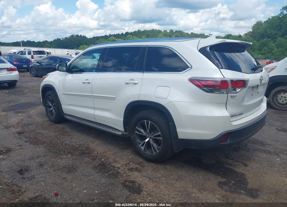 2016 TOYOTA HIGHLANDER XLE V6 VIN: 5TDKKRFH5GS167353