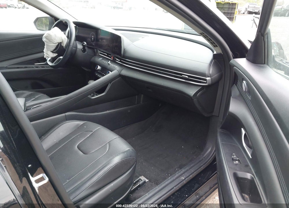 2022 HYUNDAI ELANTRA VIN: KMHLN4AJ7NU030654