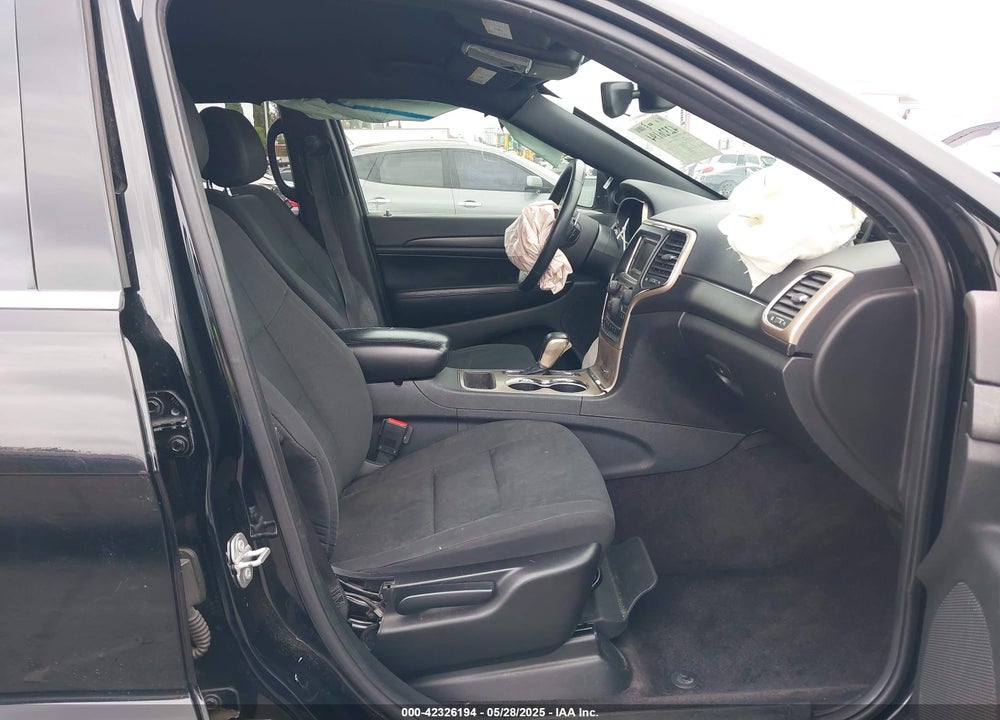 2017 JEEP GRAND CHEROKEE VIN: 1C4RJEAG7HC641962