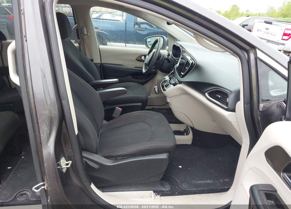 2017 CHRYSLER PACIFICA TOURING VIN: 2C4RC1DG6HR610501