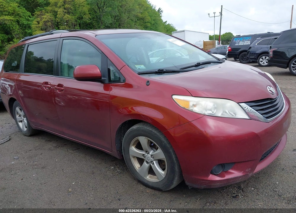 2011 TOYOTA SIENNA LE V6 VIN: 5TDKK3DC1BS023229