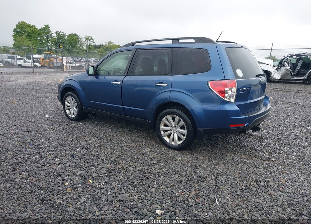 2013 SUBARU FORESTER 2.5X PREMIUM VIN: JF2SHADCXDH429179