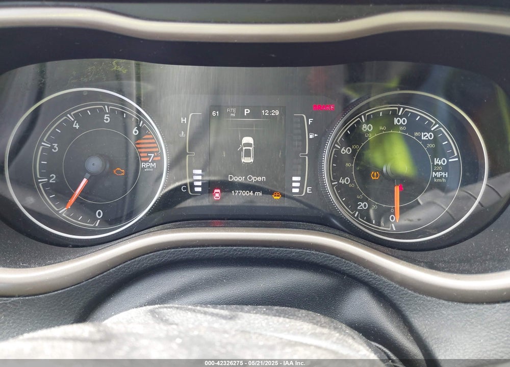 2016 JEEP CHEROKEE VIN: 1C4PJLCB8GW283975