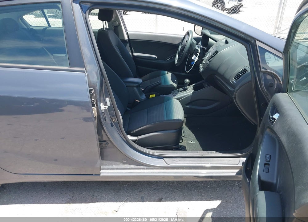 2016 KIA FORTE VIN: KNAFX4A69G5518425