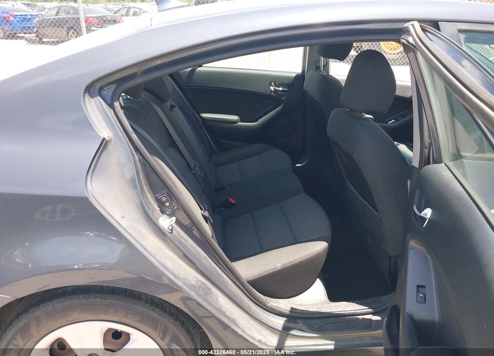 2016 KIA FORTE VIN: KNAFX4A69G5518425