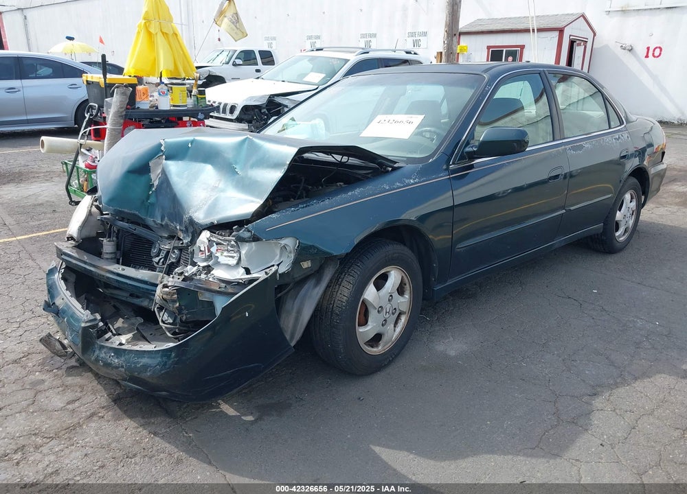 1999 HONDA ACCORD EX VIN: 1HGCG5653XA017941