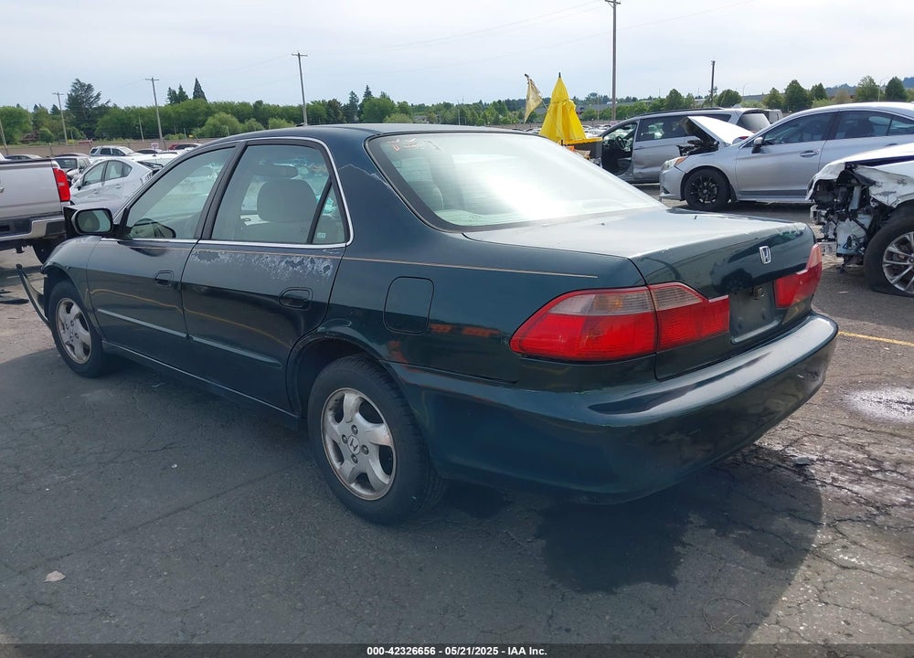1999 HONDA ACCORD EX VIN: 1HGCG5653XA017941