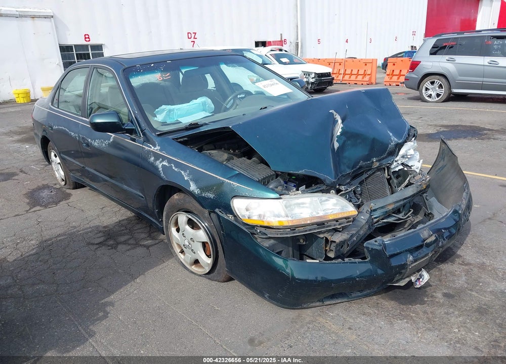 1999 HONDA ACCORD EX VIN: 1HGCG5653XA017941