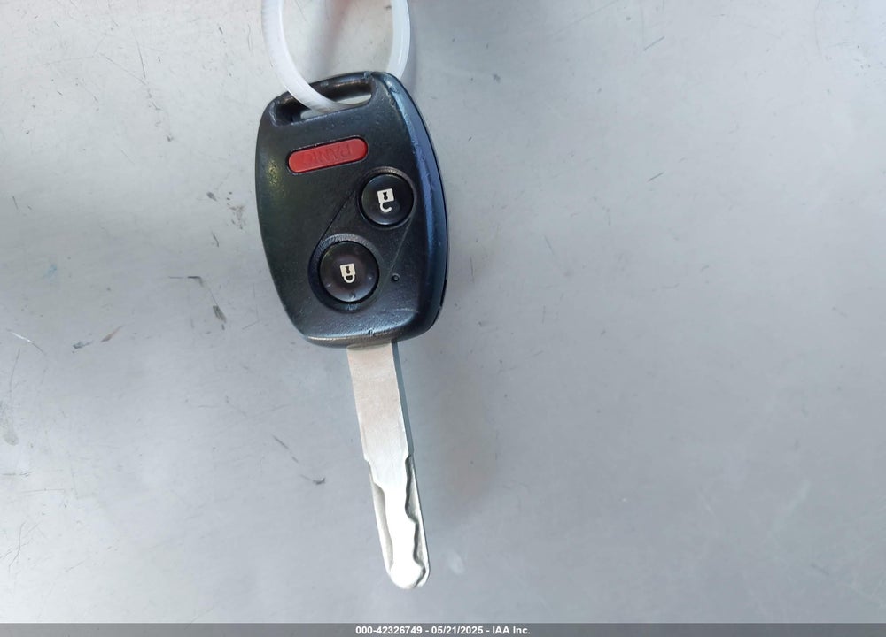 2013 HONDA FIT VIN: JHMGE8H33DC071614