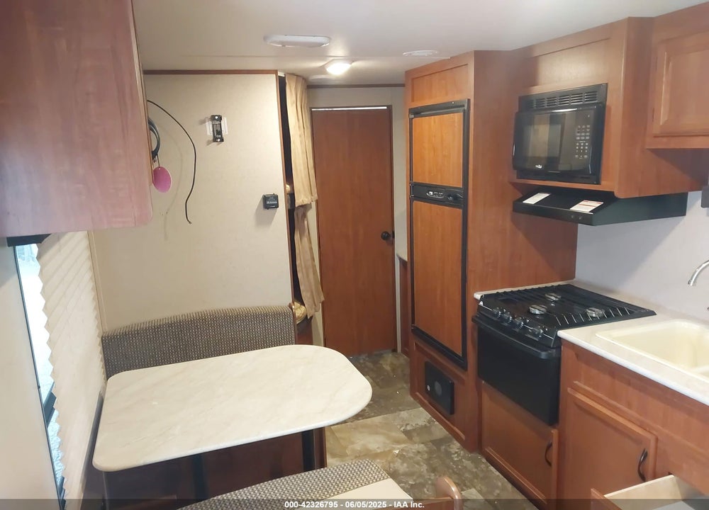 2015 JAYCO JAY FLIGHT 264 BHW VIN: 1UJBJ0BN5F17V0754