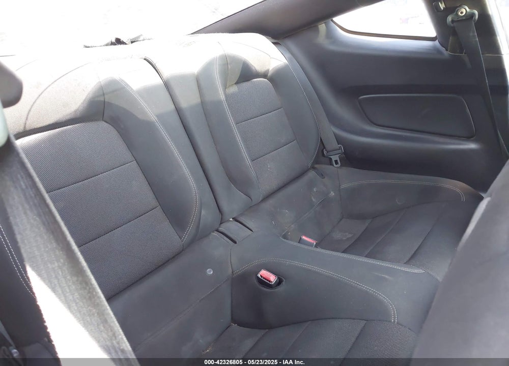 2016 FORD MUSTANG V6 VIN: 1FA6P8AM7G5286051