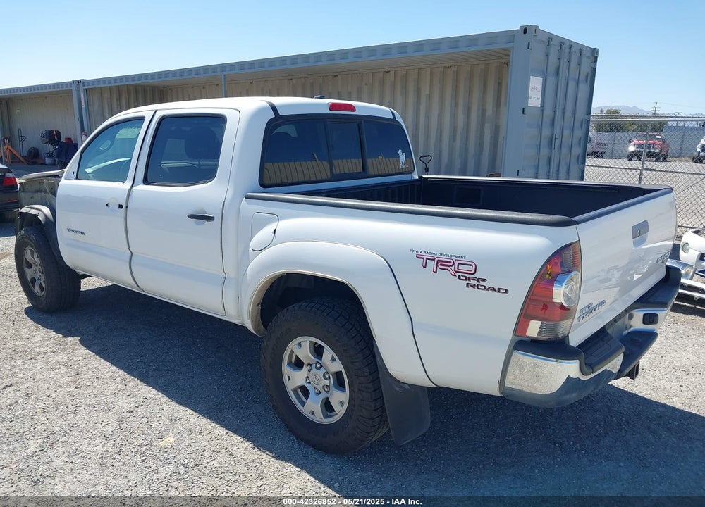2011 TOYOTA TACOMA PRERUNNER V6 VIN: 3TMJU4GN5BM114111