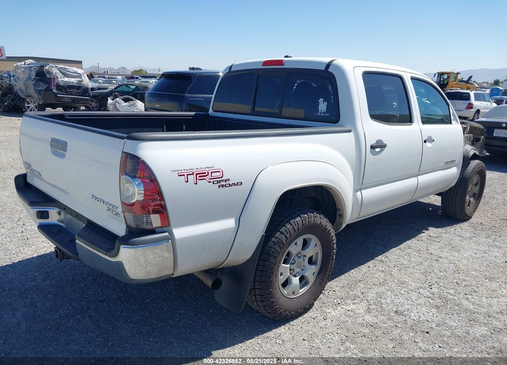 2011 TOYOTA TACOMA PRERUNNER V6 VIN: 3TMJU4GN5BM114111