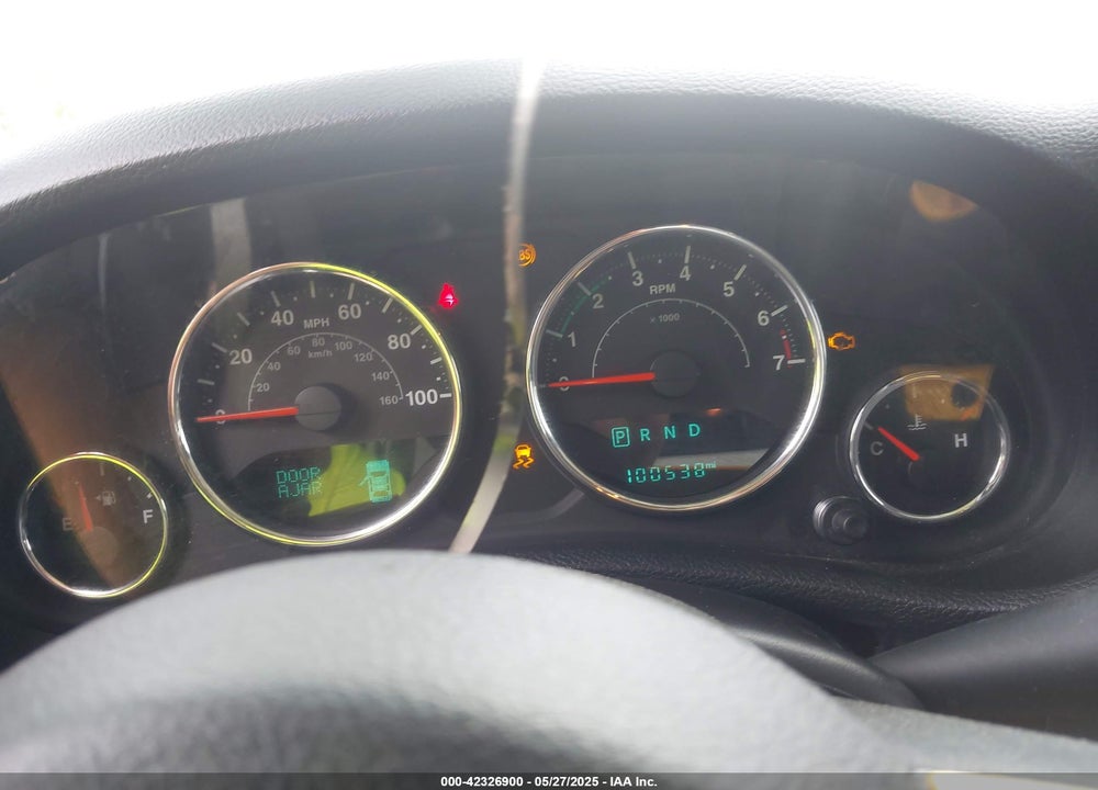 2015 JEEP WRANGLER UNLIMITED SAHARA VIN: 1C4BJWEG1FL506393