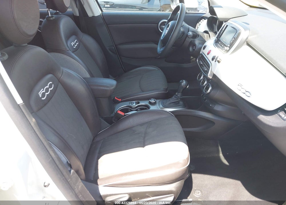2017 FIAT 500X LOUNGE AWD VIN: ZFBCFYDB3HP570960