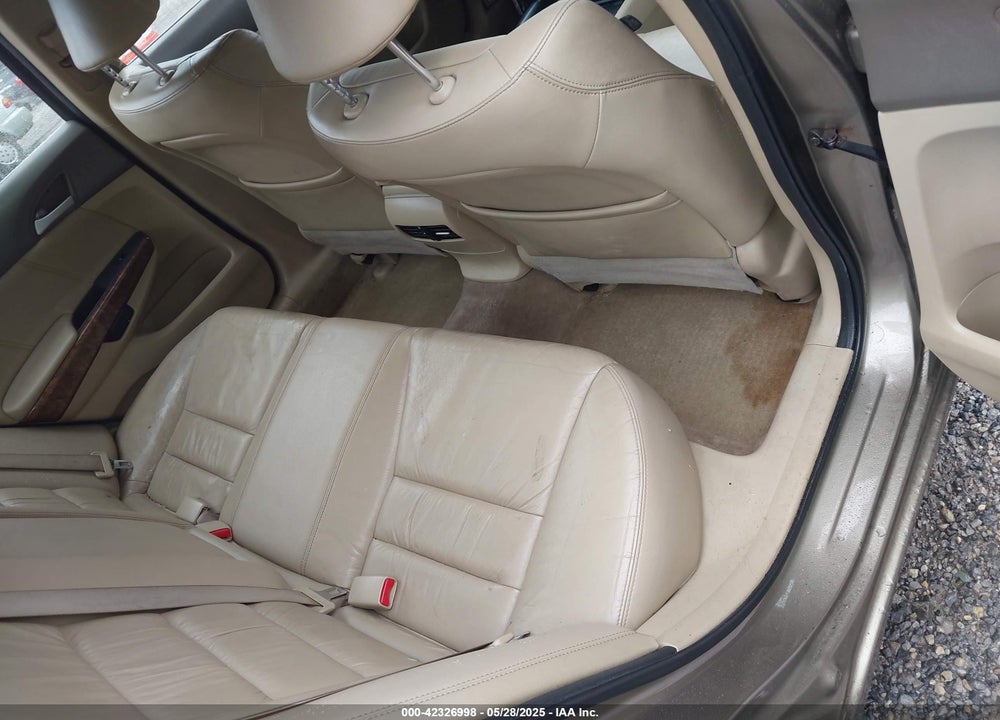 2010 HONDA ACCORD VIN: 1HGCP3F8XAA012189
