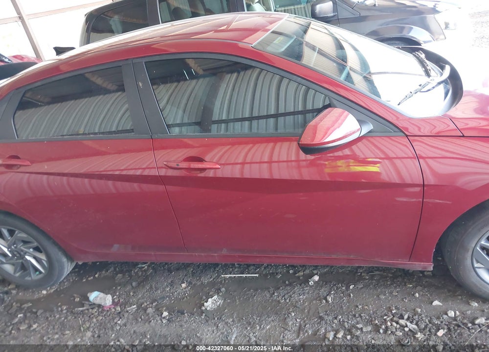 2024 HYUNDAI ELANTRA VIN: KMHLM4DG7RU807987