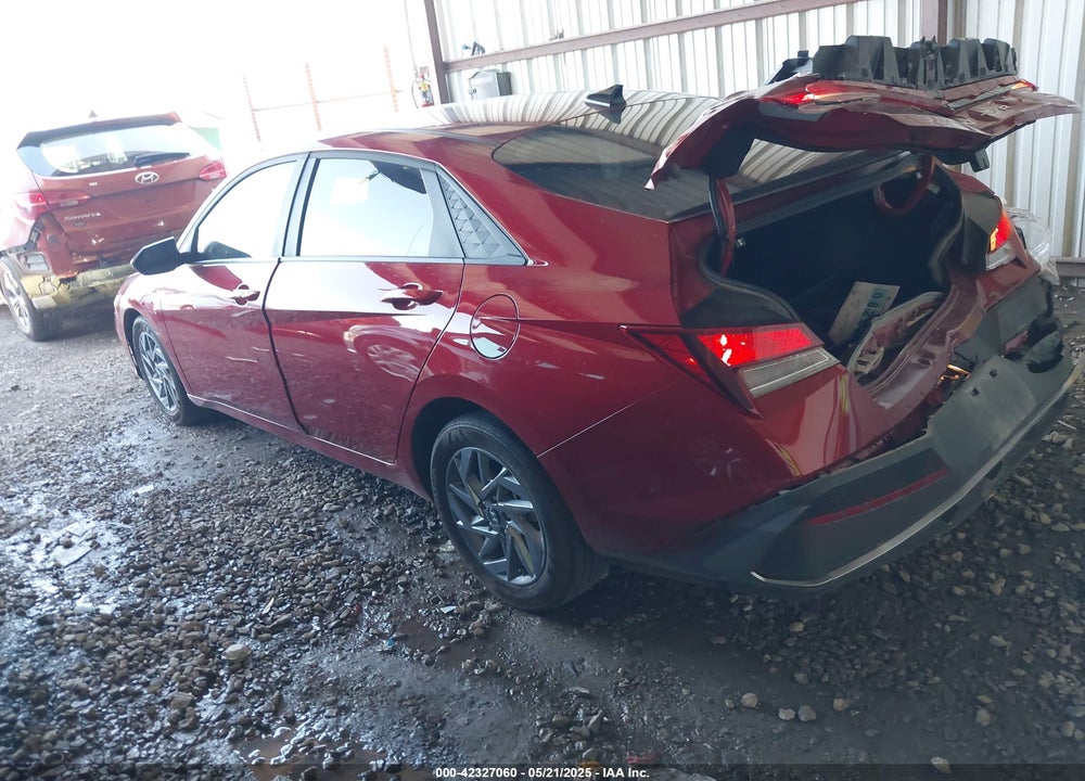 2024 HYUNDAI ELANTRA VIN: KMHLM4DG7RU807987