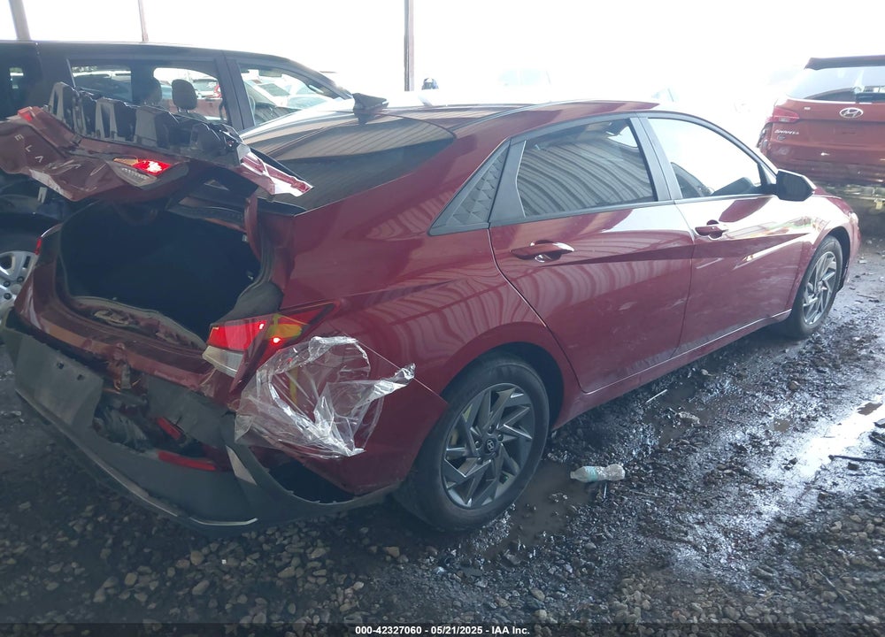 2024 HYUNDAI ELANTRA VIN: KMHLM4DG7RU807987