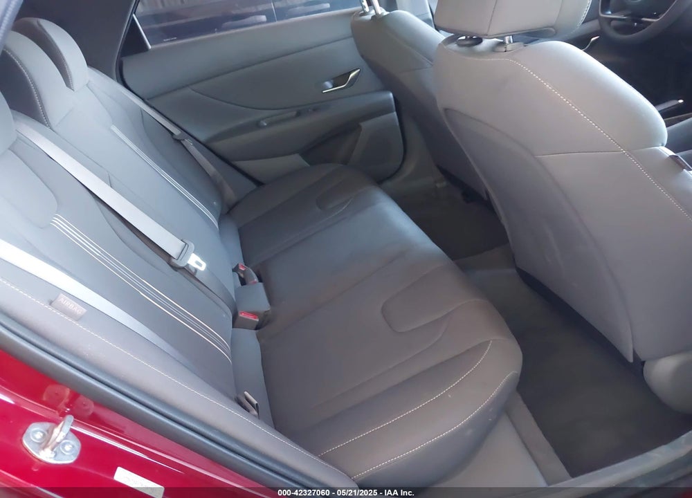2024 HYUNDAI ELANTRA VIN: KMHLM4DG7RU807987