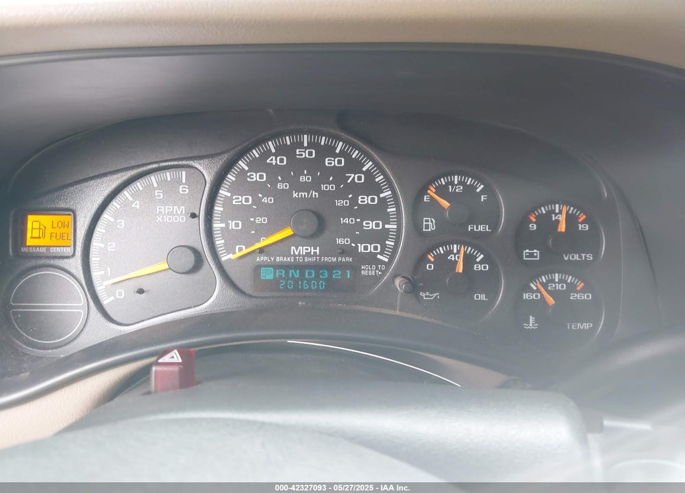 2001 CHEVROLET SILVERADO 1500 LS VIN: 2GCEC19T611185046