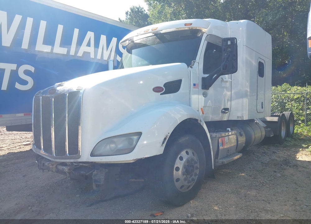 2014 PETERBILT 579 VIN: 1XPBD49X6ED247770
