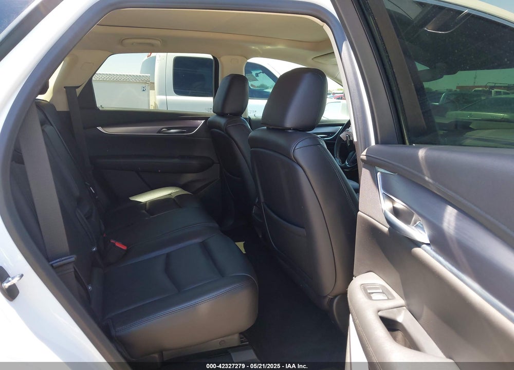 2019 CADILLAC XT5 VIN: 1GYKNCRS5KZ182111