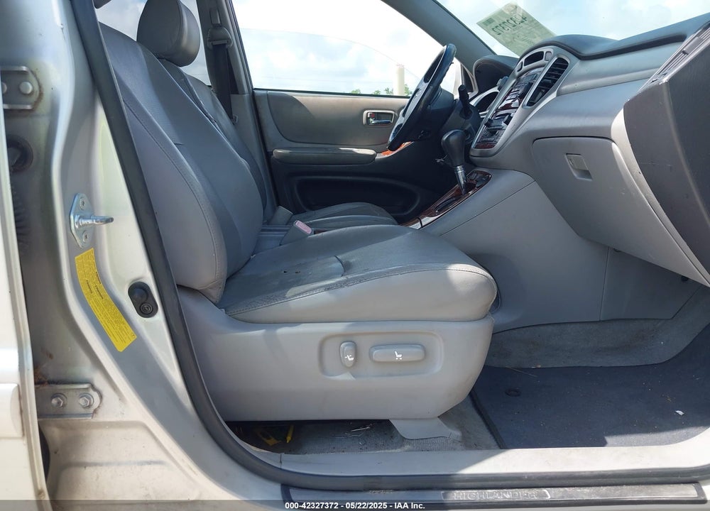 2005 TOYOTA HIGHLANDER LIMITED V6/V6 VIN: JTEDP21A150066107