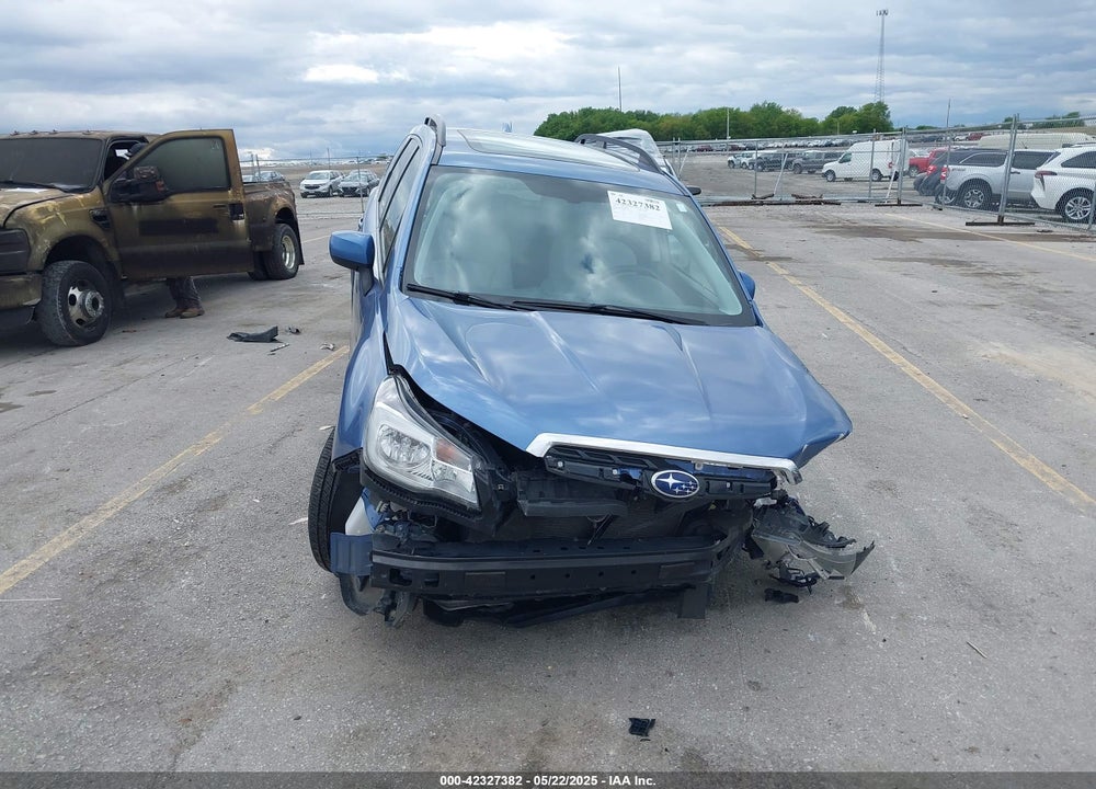 2018 SUBARU FORESTER 2.5I PREMIUM VIN: JF2SJADC7JH554639