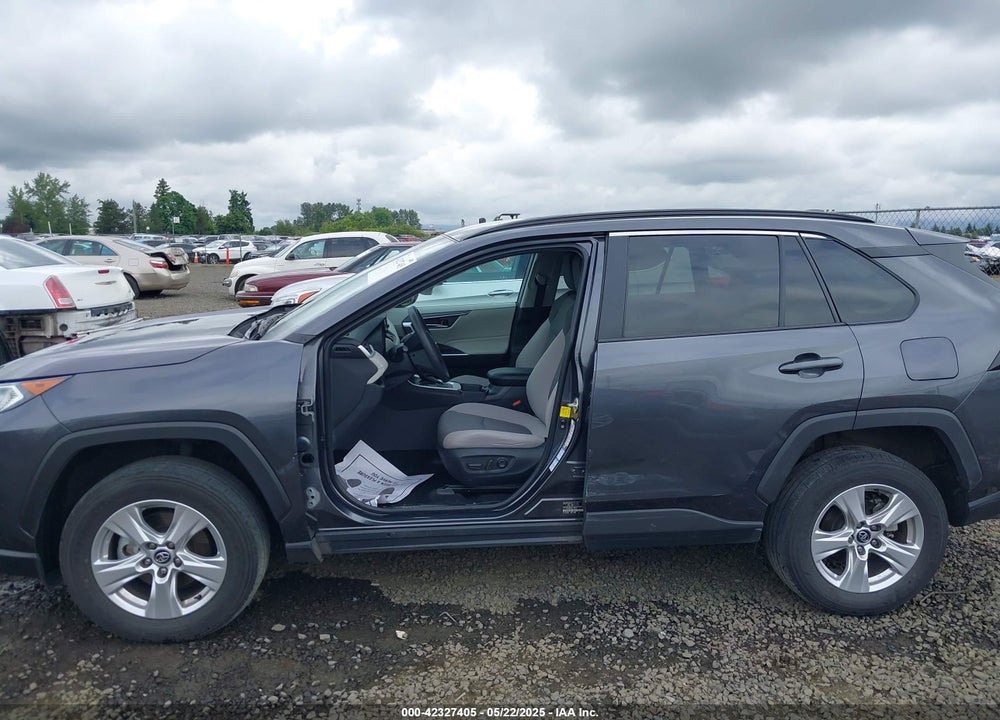 2020 TOYOTA RAV4 VIN: 2T3P1RFV1LW121977